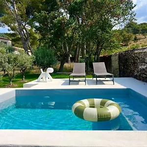 Bed and breakfast La Re-source, Propriete Ideale Pour Seminaires Et Reunions, Alleins
