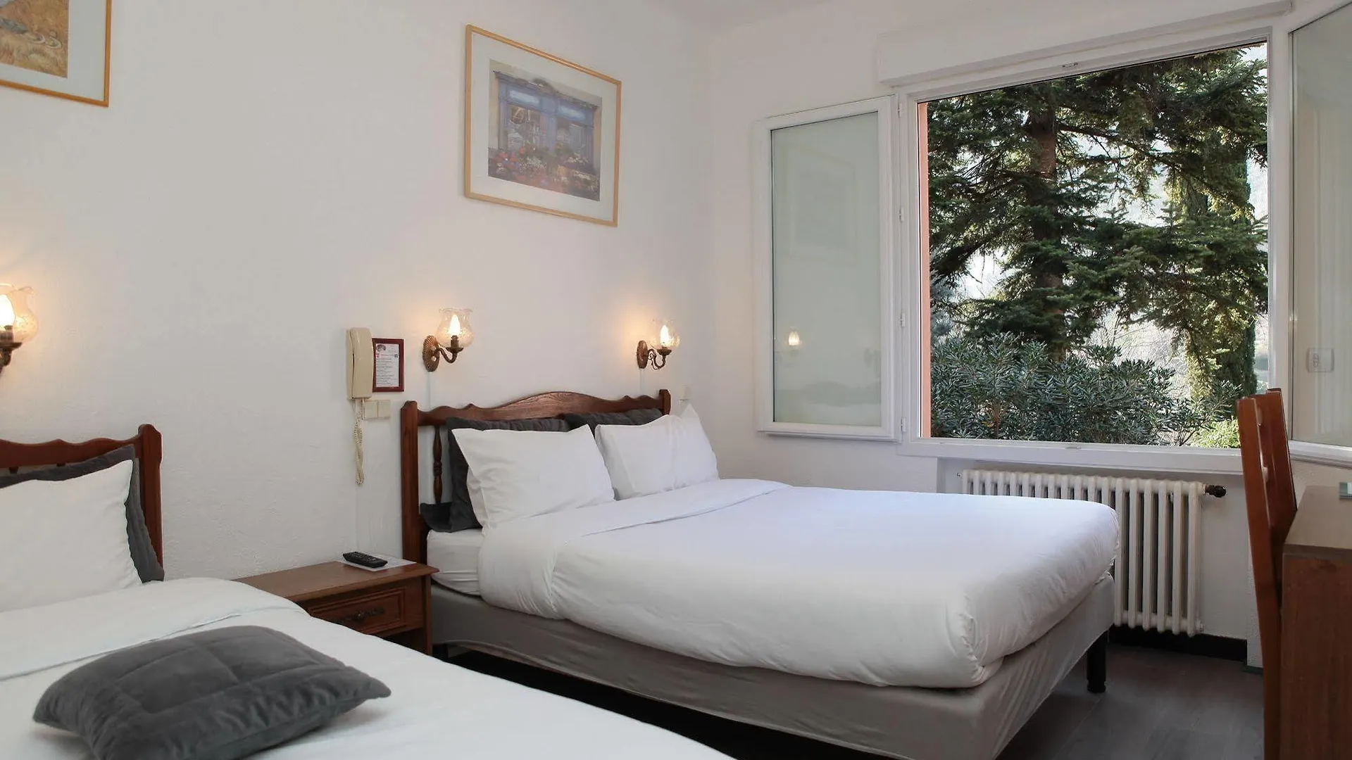 Auberge Les Gorges Du Loup Tourrettes-sur-Loup 3*,  Fransa